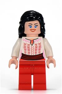 Marion Ravenwood - red and white cairo outfit iaj036