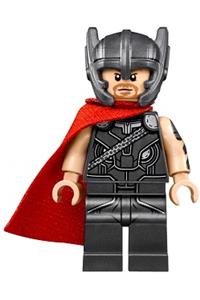 Thor - red cape, helmet sh409