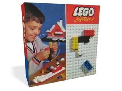 020 LEGO Basic Building Set in Cardboard thumbnail image