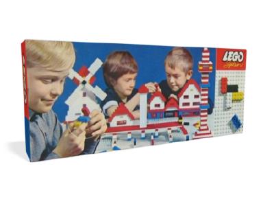 050 LEGO Basic Building Set in Cardboard thumbnail image