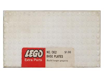 062 LEGO Samsonite 5 White Large Base Plates thumbnail image