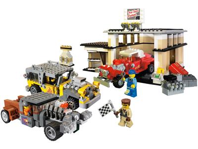 10200 LEGO Factory Custom Car Garage thumbnail image