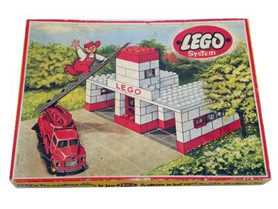 1308 LEGO Fire Station thumbnail image