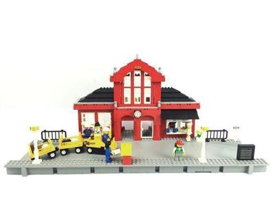 2150 LEGO Train Station thumbnail image