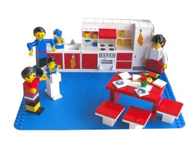 269 LEGO Homemaker Kitchen thumbnail image