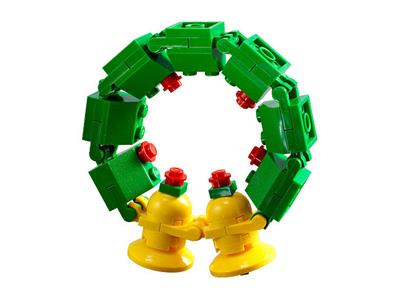 30028 LEGO Creator Holiday Wreath thumbnail image