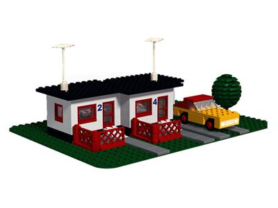 353 LEGOLAND Terrace House with Car and Garage thumbnail image