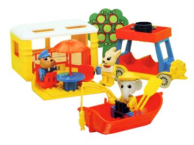 3680 LEGO Fabuland Caravan and Rowboat thumbnail image