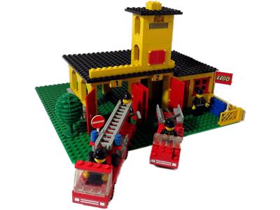 374 LEGO Fire Station thumbnail image