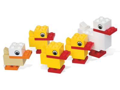 40030 LEGO Easter Duck with Ducklings thumbnail image