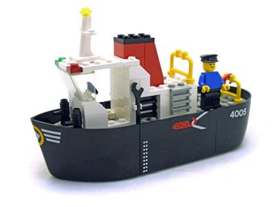4005 LEGO Tug Boat thumbnail image