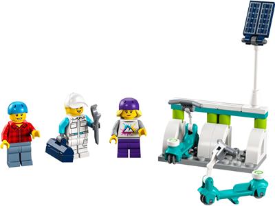 40526 LEGO City Electric Scooters & Charging Dock thumbnail image