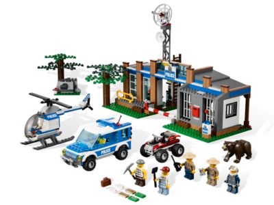 4440 LEGO City Forest Police Station thumbnail image