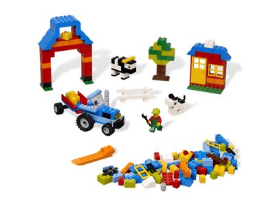 4626 LEGO Farm Brick Box thumbnail image