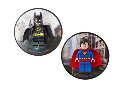 5002826 LEGO Batman and Superman magnets thumbnail image
