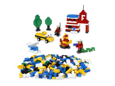5493 LEGO Make and Create Emergency Rescue Box thumbnail image