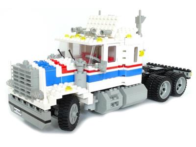 5580 LEGO Model Team Highway Rig thumbnail image