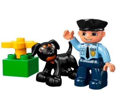 5678 LEGO Duplo Policeman thumbnail image