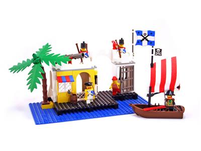 6267 LEGO Pirates Imperial Guards Lagoon Lock-Up thumbnail image
