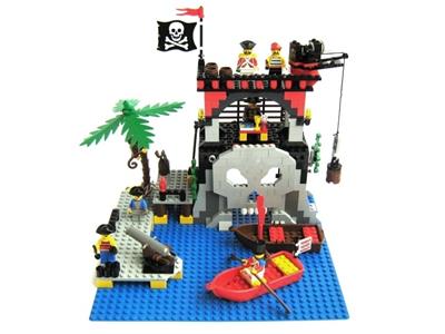 6279 LEGO Pirates Skull Island thumbnail image