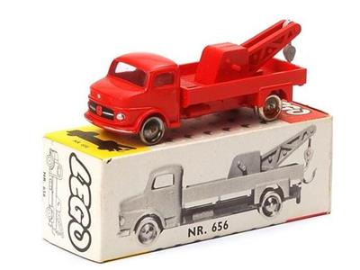656-2 LEGO 1:87 Mercedes Tow Truck thumbnail image