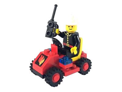 6611 LEGO Fire Chief's Car thumbnail image
