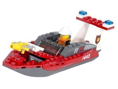 7043 LEGO World City Police and Rescue Firefighter thumbnail image