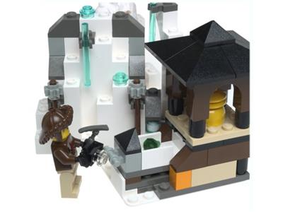 7412 LEGO Adventurers Orient Expedition Yeti's Hideout thumbnail image