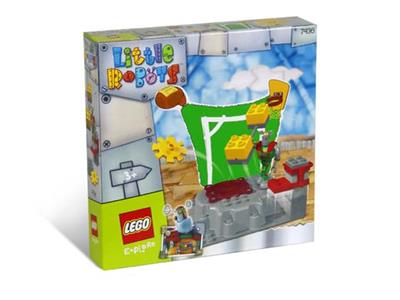 7436 LEGO Little Robots Sporty's Jumping Gym thumbnail image