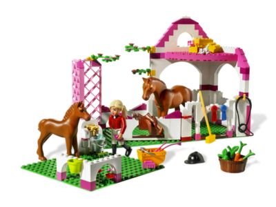 7585 LEGO Belville Horse Stable thumbnail image