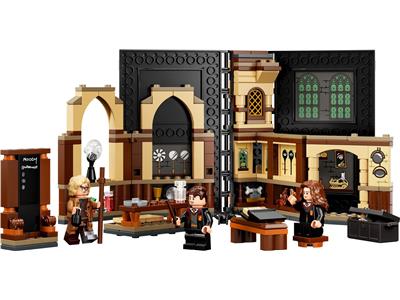76397 LEGO Harry Potter Hogwarts Moment Defence Against the Dark Arts Class thumbnail image