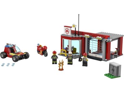 77943 LEGO City Fire Station Starter Set thumbnail image