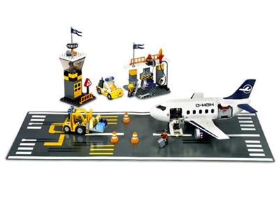 7840 LEGO Duplo Airport Action Set thumbnail image