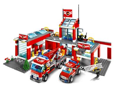 7945 LEGO City Fire Station thumbnail image