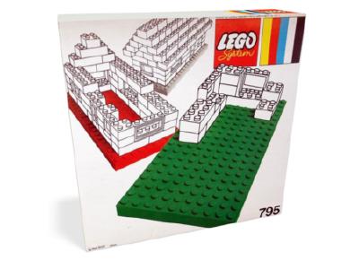 795 LEGO 2 Large Baseplates Red/Blue thumbnail image