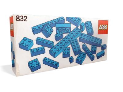 822 LEGO Blue Plates Parts Pack thumbnail image