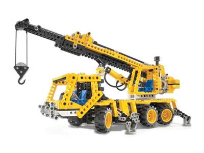 8431 LEGO Technic Pneumatic Crane Truck thumbnail image