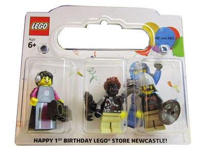 Newcastle Exclusive Minifigure Pack thumbnail image