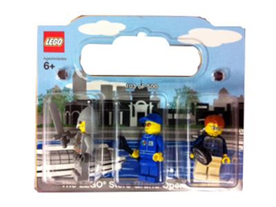 Woodlands Exclusive Minifigure Pack thumbnail image