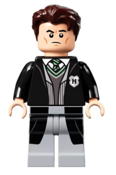 Brickfinder - Exclusive LEGO Tom Riddle First Look!