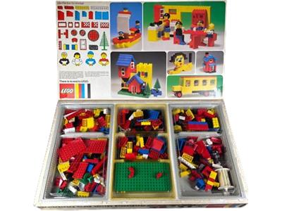 LEGO 190 LEGO Building online Set with People 1975