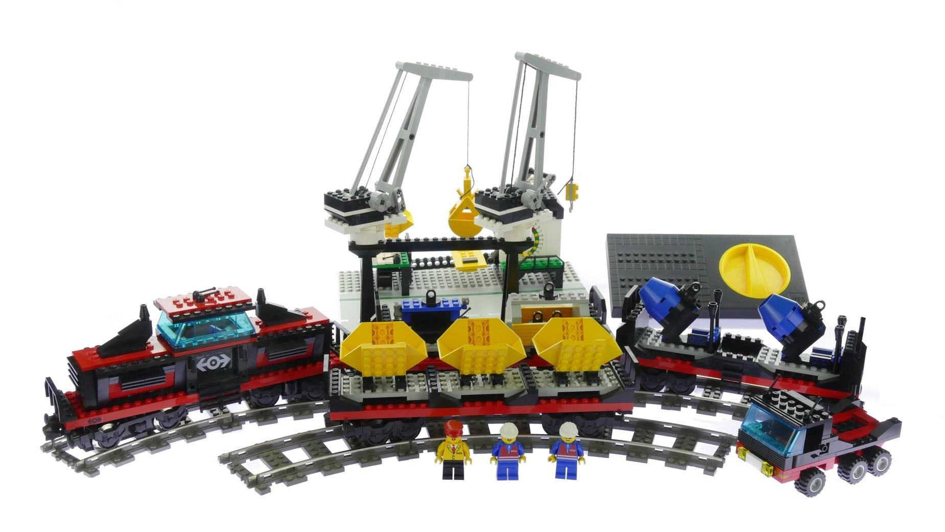 LEGO 4565 Trains Freight and Crane Railway | BrickEconomy