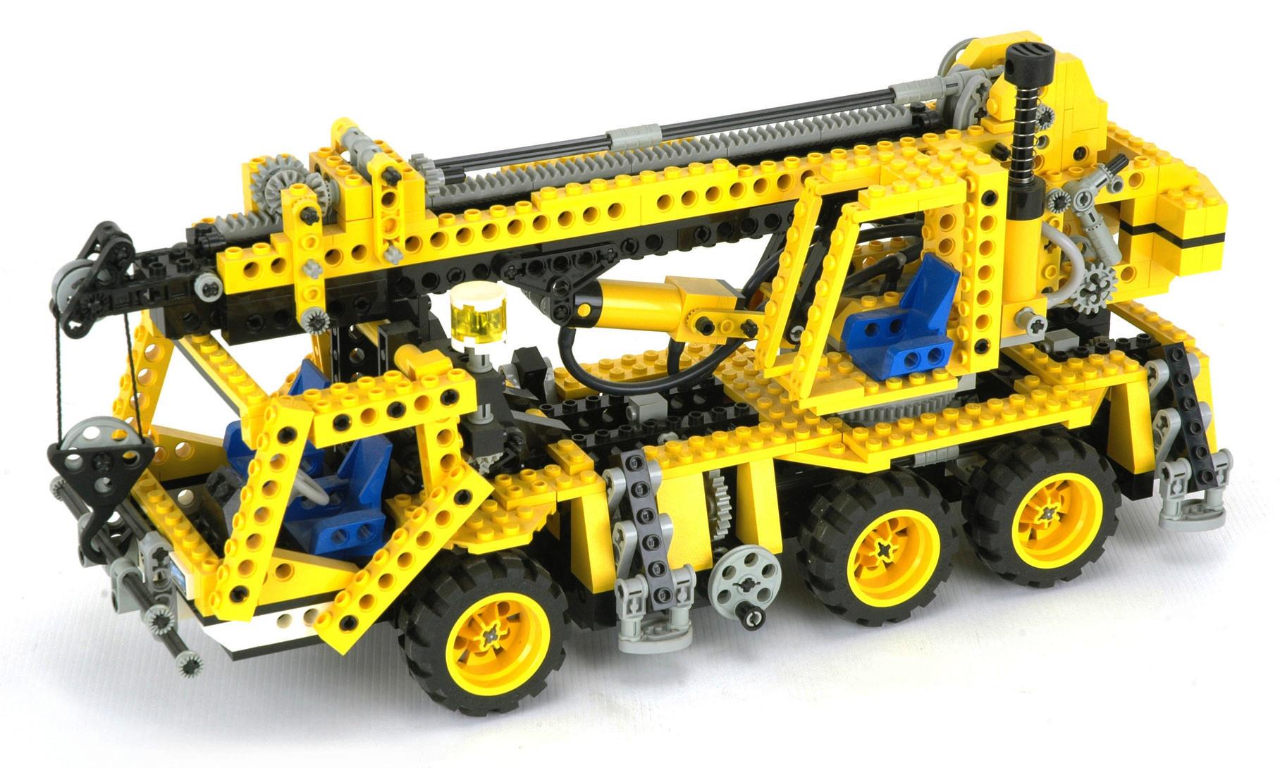 lego technic yellow truck